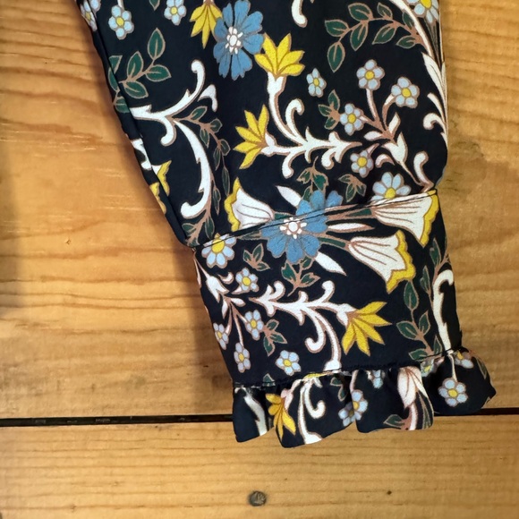 LOFT Ruffle Long Sleeve Top - Picture 4 of 4